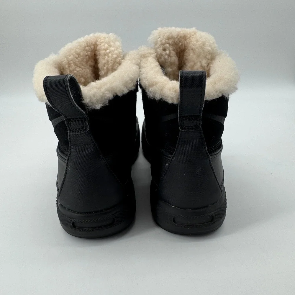 Nike ACG Woodside Chukka Duck Boots‎ 8.5 Black Faux Fur Lined Leather Outdoor